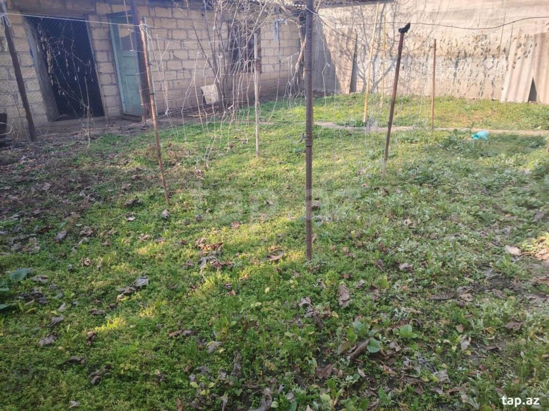 Satılır 5 otaqlı həyət evi