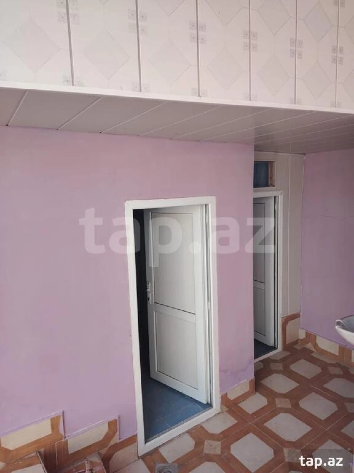 Satılır 5 otaqlı həyət evi