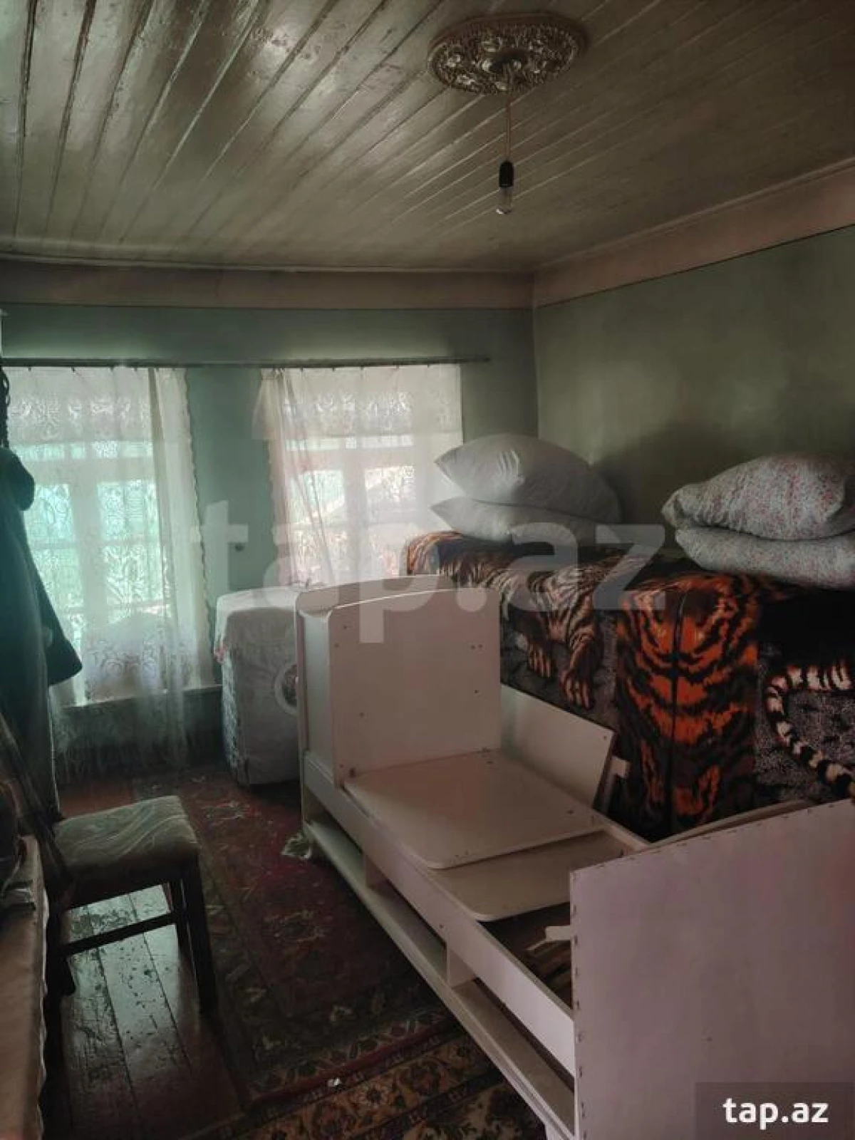 Satılır 5 otaqlı həyət evi