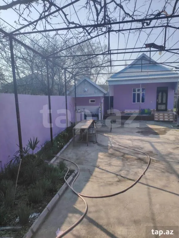 Satılır 5 otaqlı həyət evi