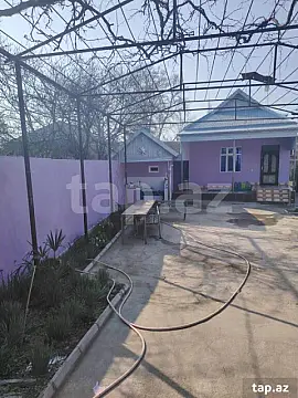 Satılır 5 otaqlı həyət evi