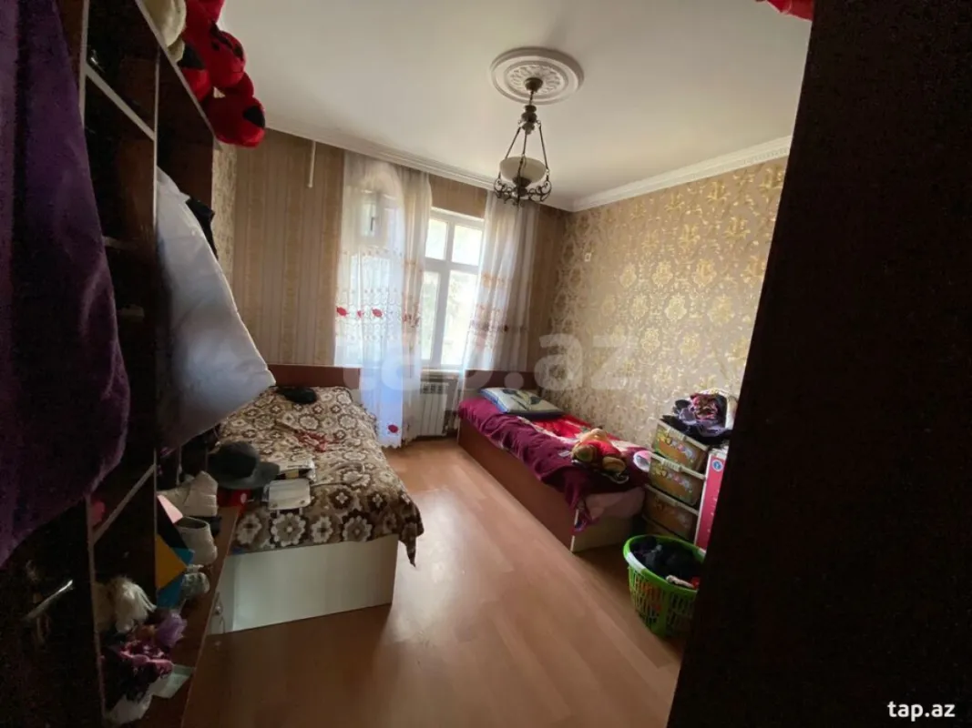 Satılır 3 otaqlı mənzil 82 m²