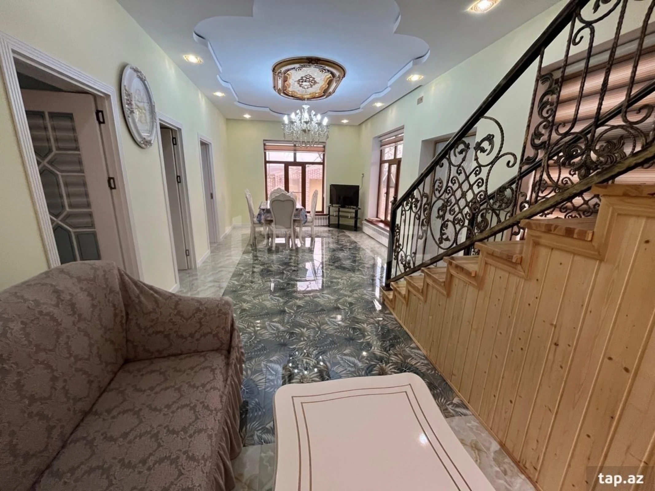 Kirayə verilir 3 otaqlı həyət evi