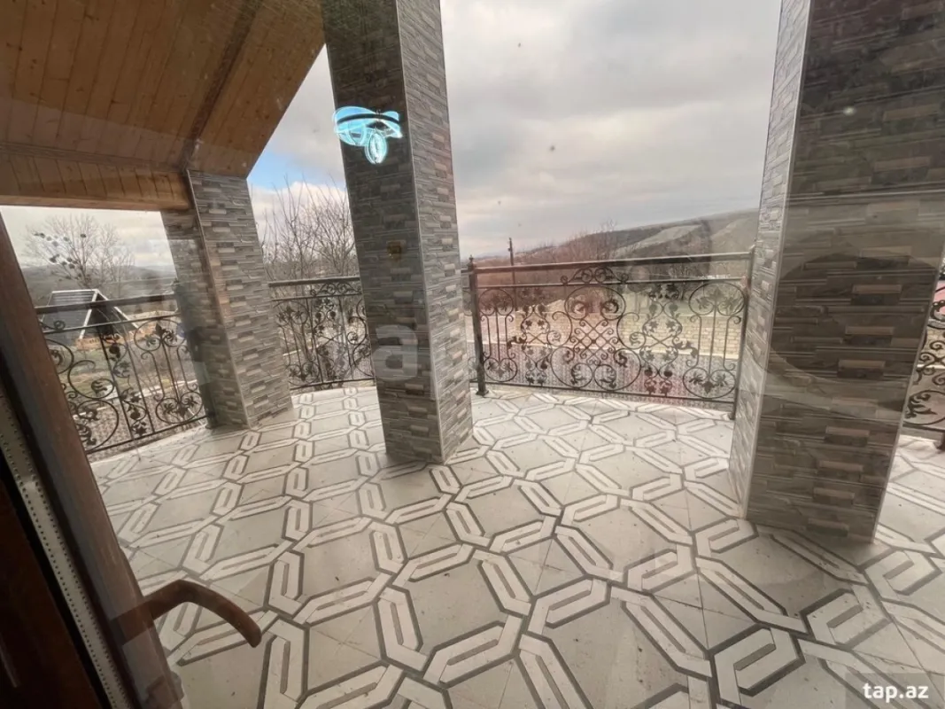 Kirayə verilir 3 otaqlı həyət evi