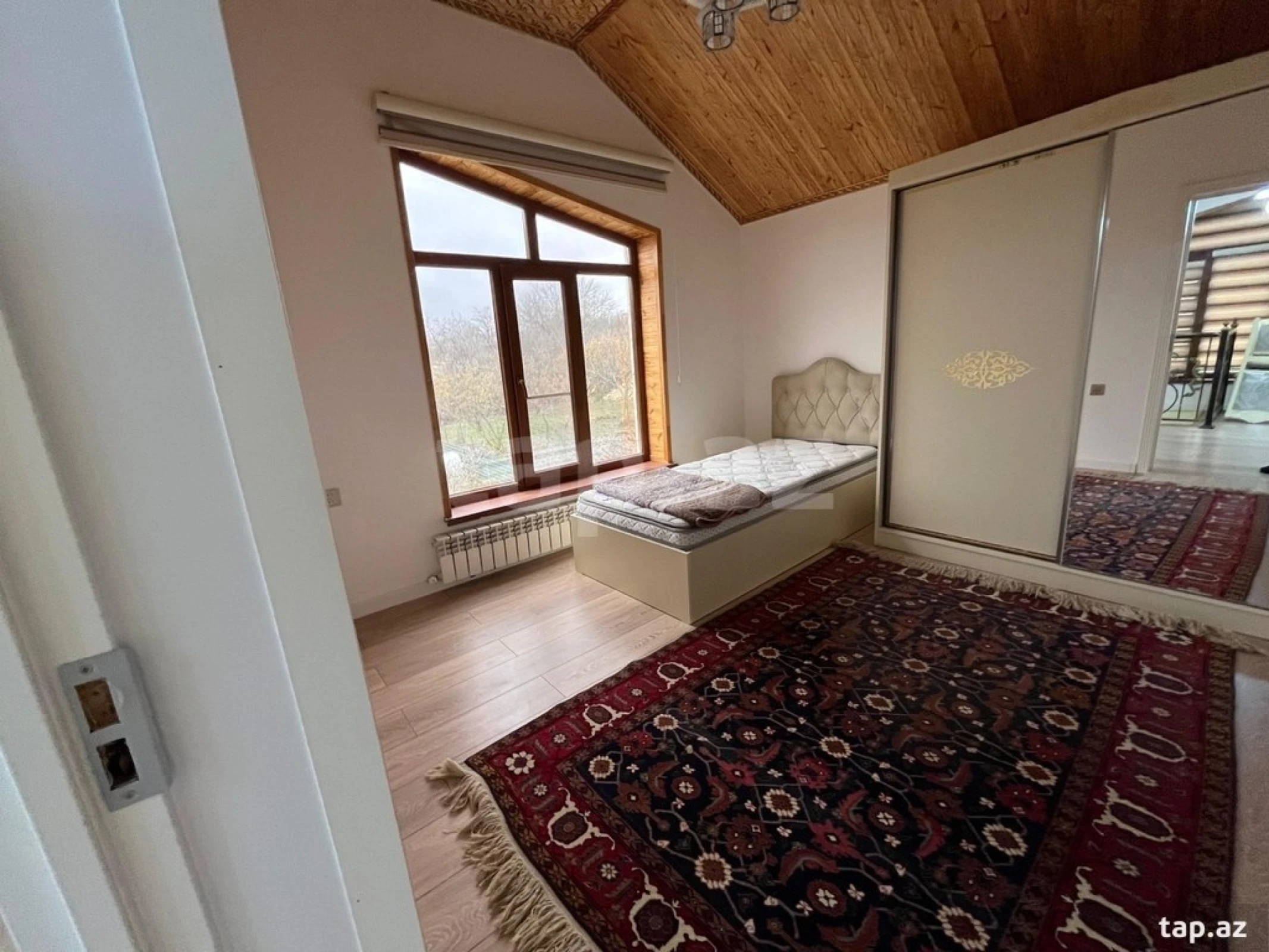 Kirayə verilir 3 otaqlı həyət evi