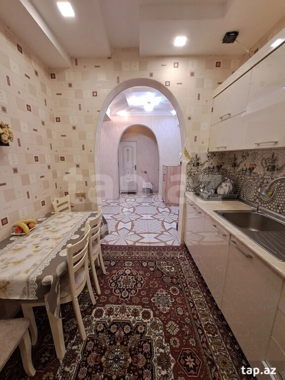 Satılır 3 otaqlı yeni tikili 100 m²