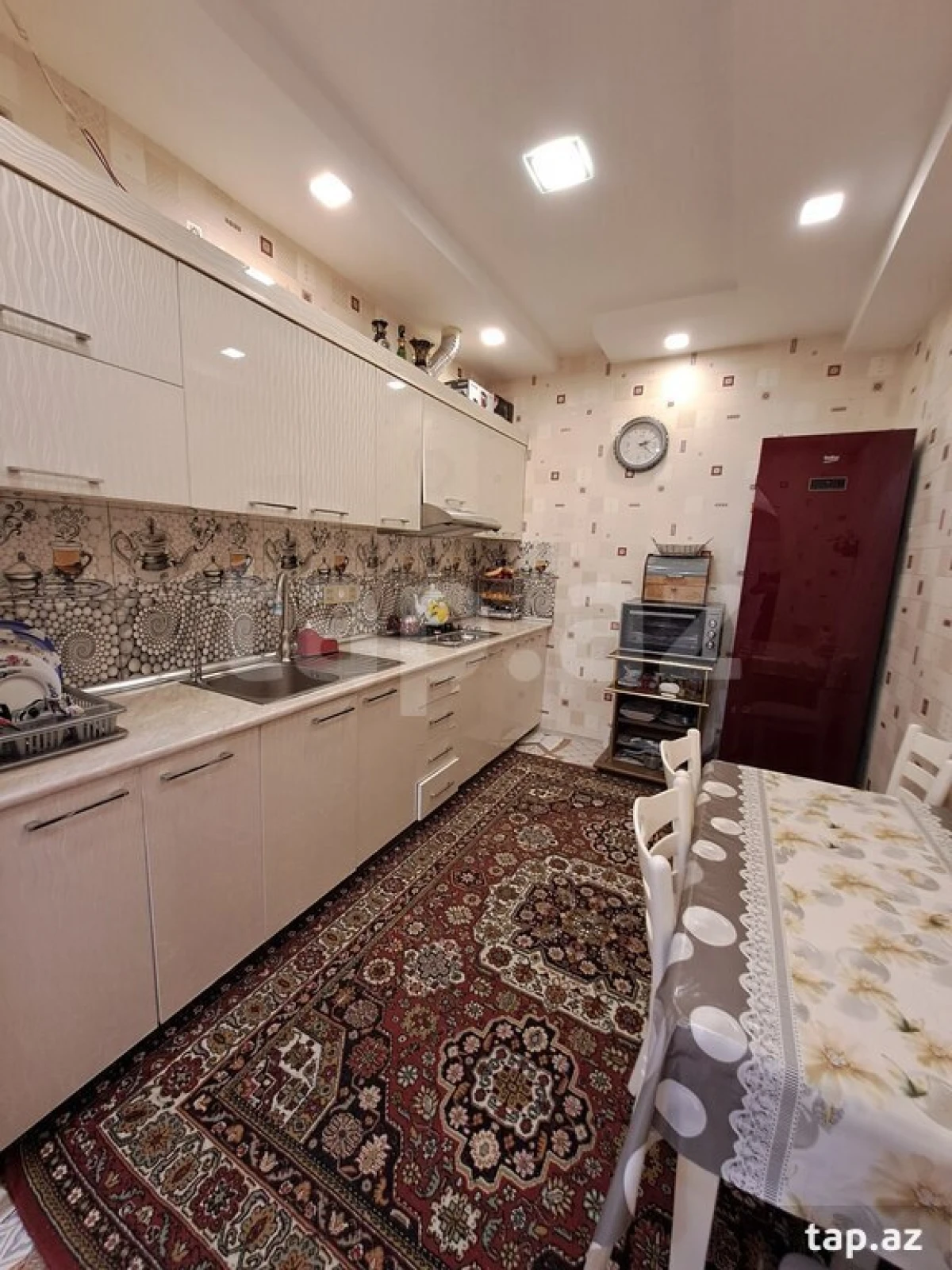 Satılır 3 otaqlı yeni tikili 100 m²