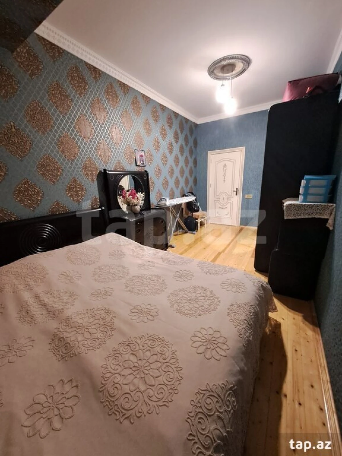 Satılır 3 otaqlı yeni tikili 100 m²