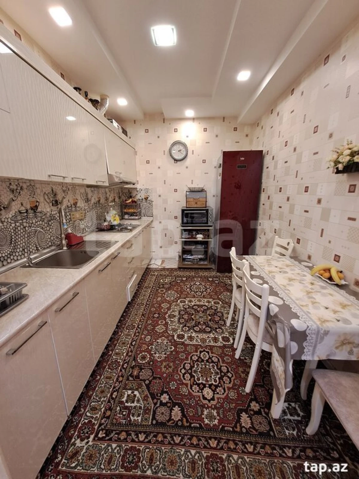Satılır 3 otaqlı yeni tikili 100 m²