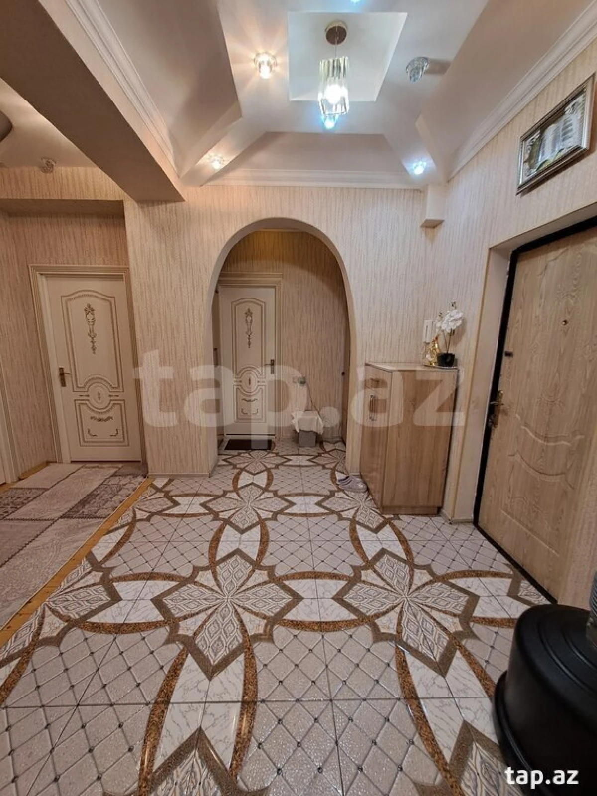 Satılır 3 otaqlı yeni tikili 100 m²