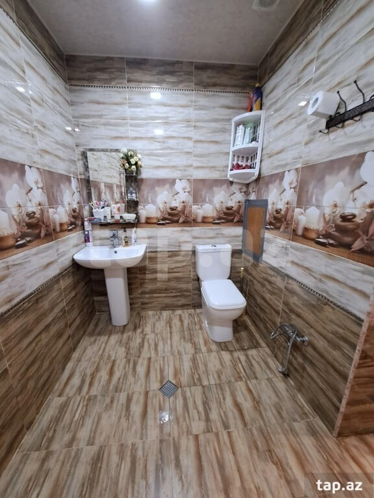 Satılır 3 otaqlı yeni tikili 100 m²