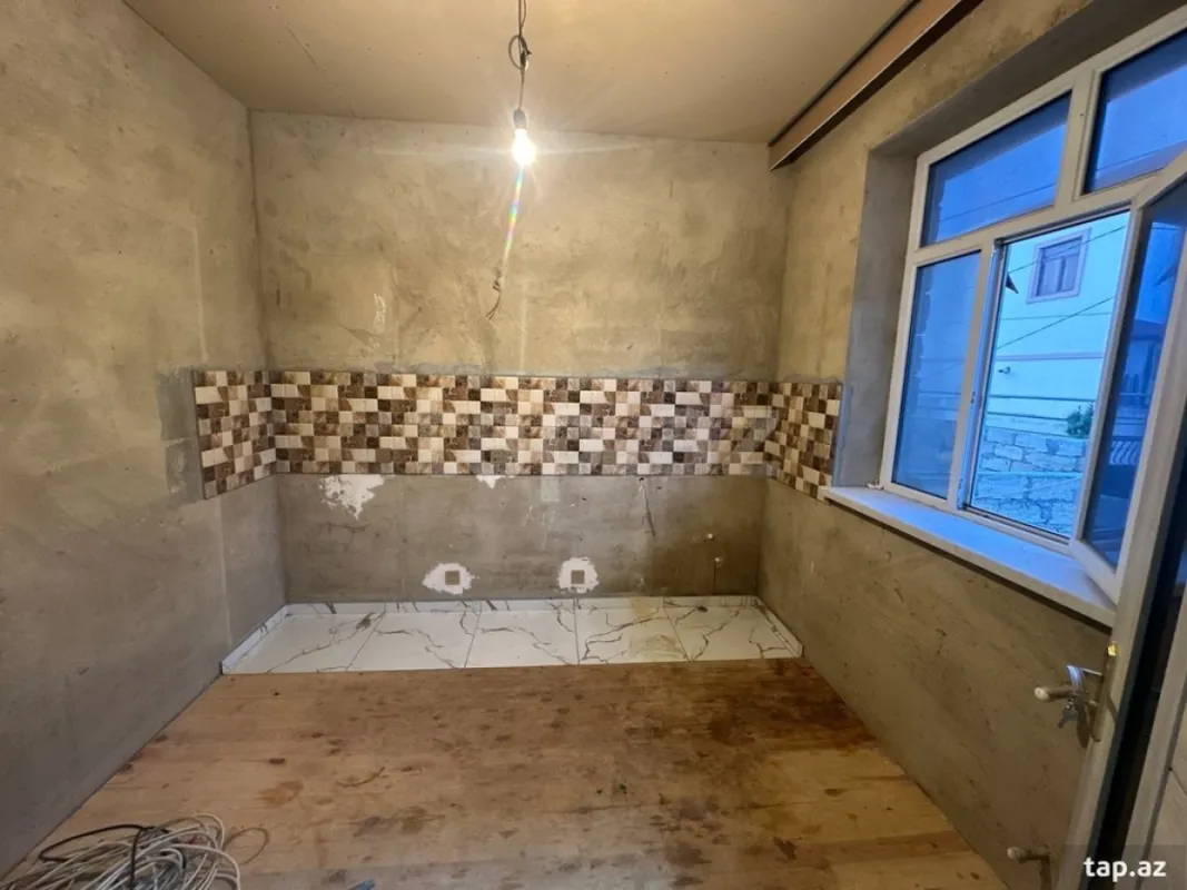 Satılır 3 otaqlı həyət evi 100 m²