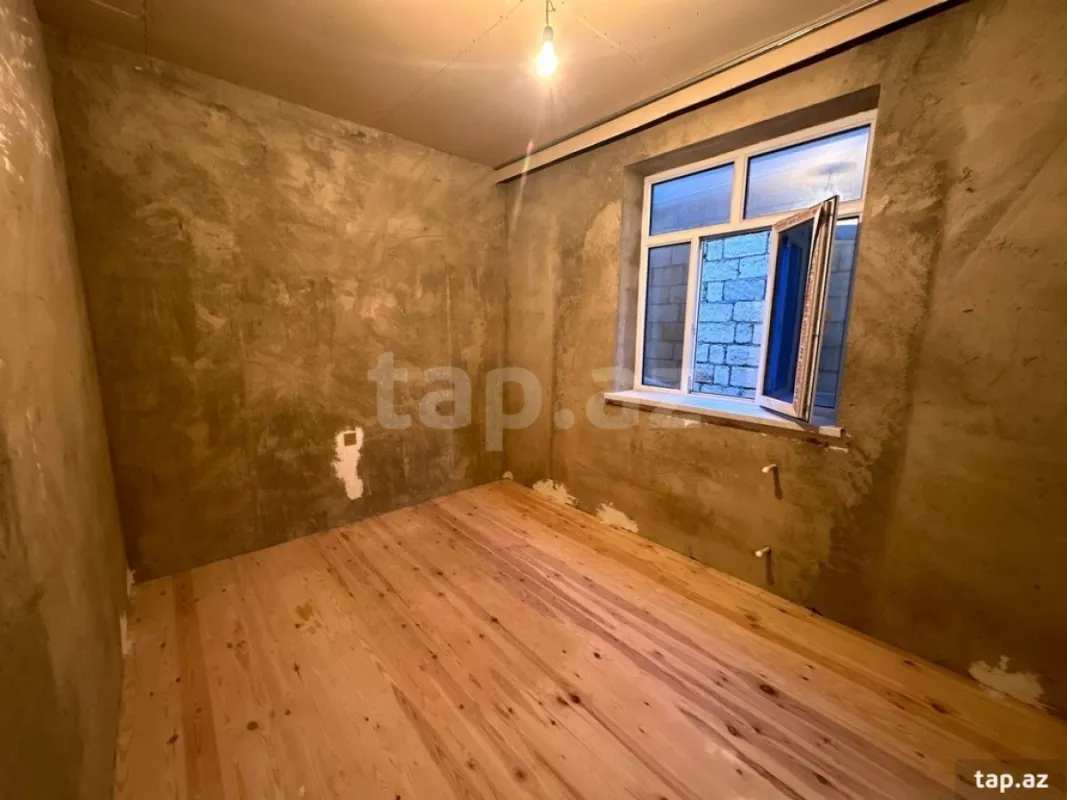 Satılır 3 otaqlı həyət evi 100 m²