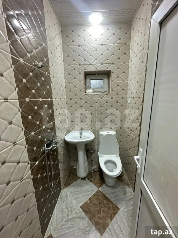 Satılır 3 otaqlı həyət evi 100 m²