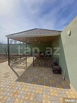 Satılır 6 otaqlı həyət evi