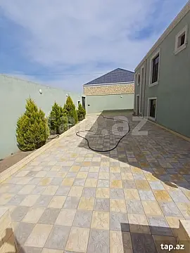 Satılır 6 otaqlı həyət evi