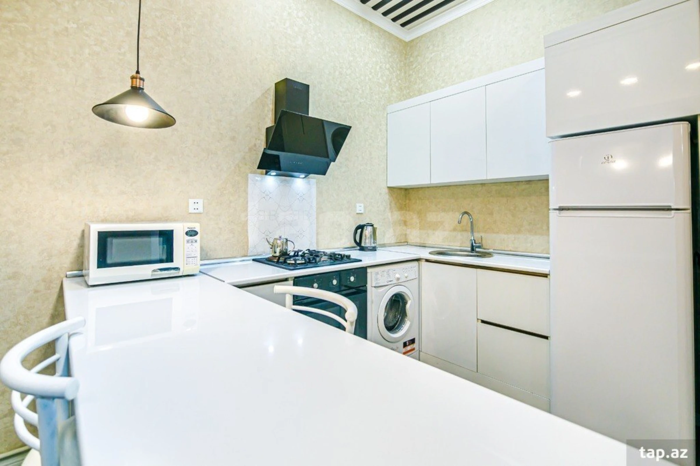 Kirayə verilir 2 otaqlı yeni tikili 100 m²