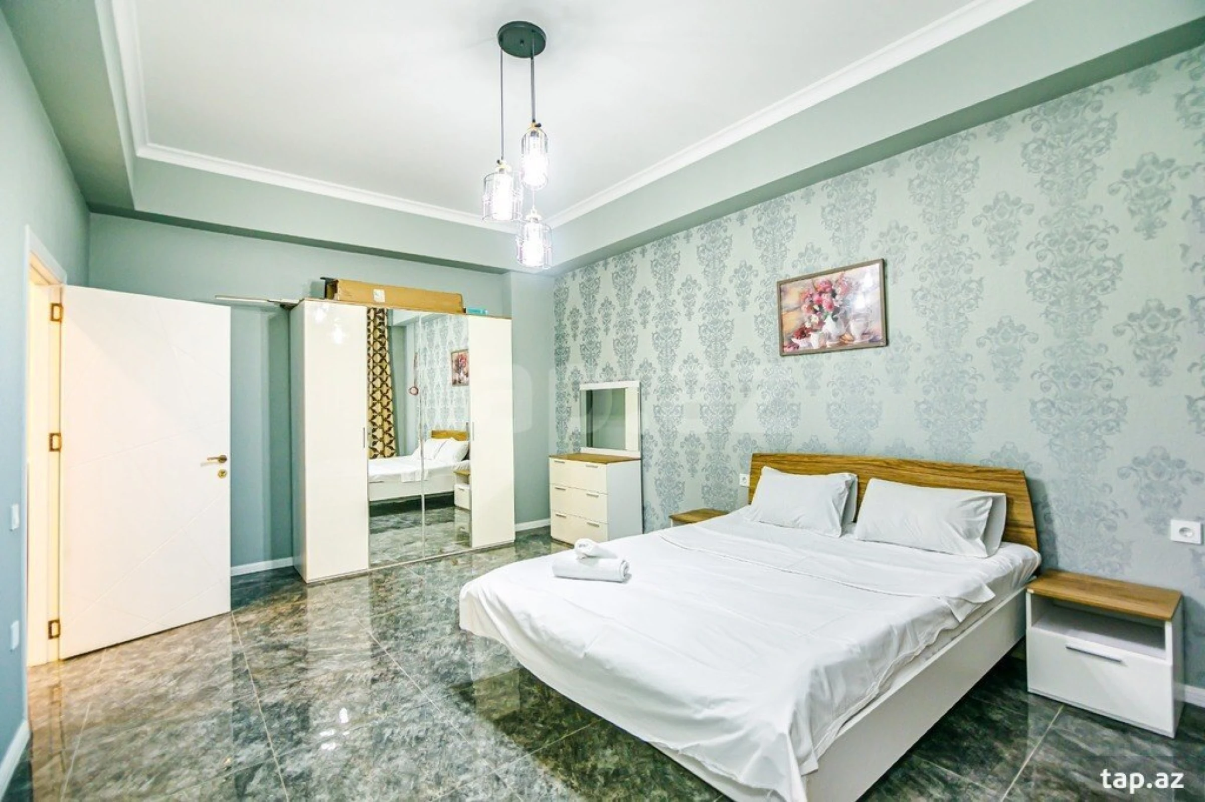 Kirayə verilir 2 otaqlı yeni tikili 100 m²