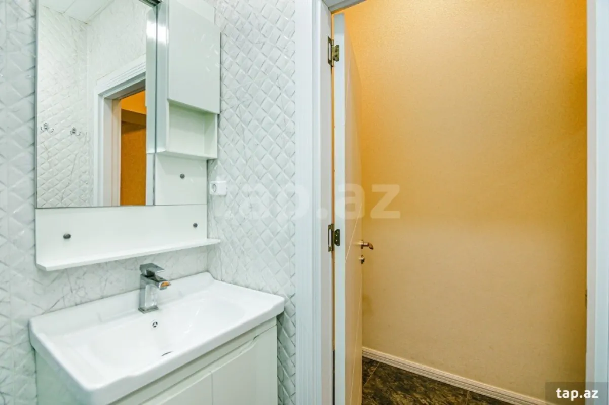 Kirayə verilir 2 otaqlı yeni tikili 100 m²