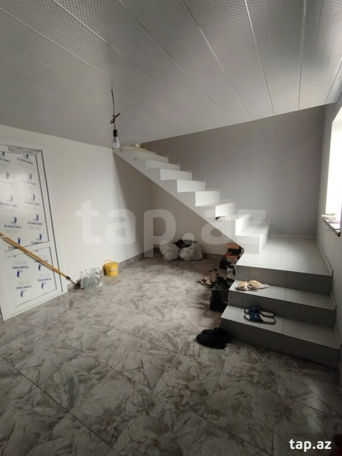 Satılır 8 otaqlı həyət evi 152 m²