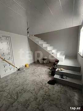 Satılır 8 otaqlı həyət evi 152 m²