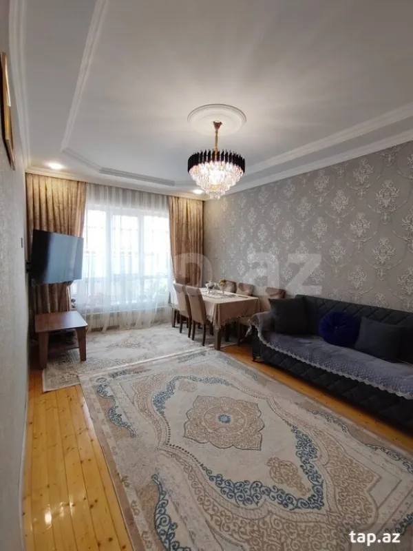 Satılır 4 otaqlı həyət evi