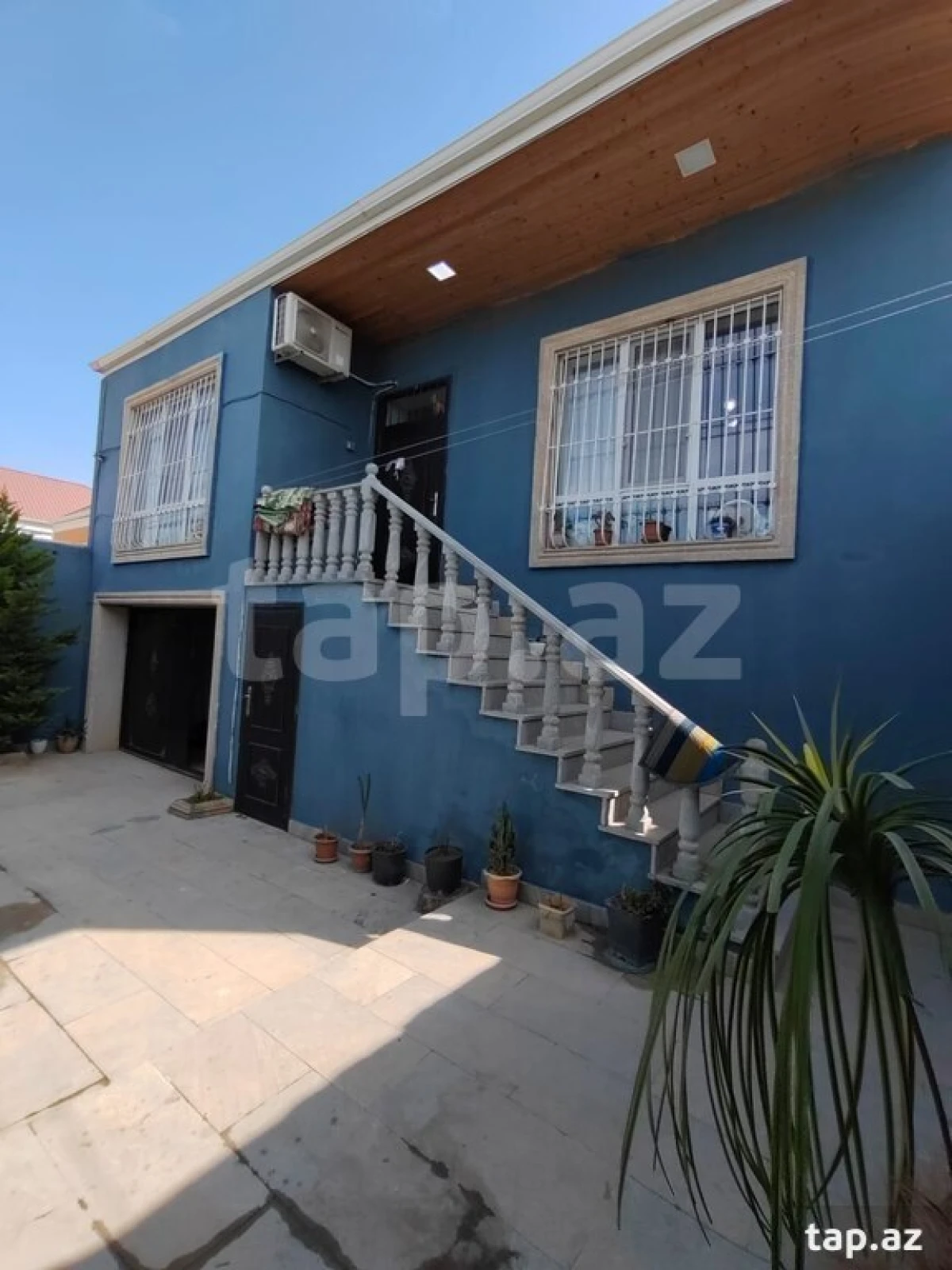 Satılır 4 otaqlı həyət evi