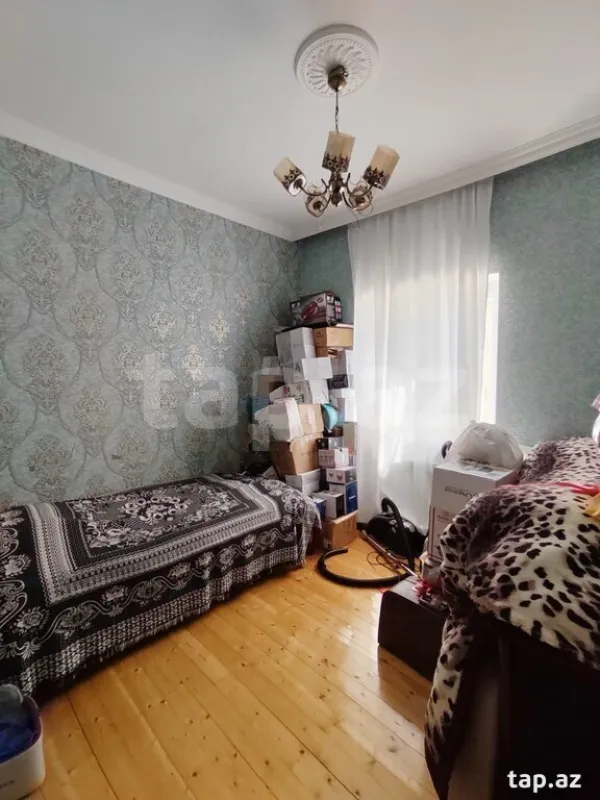 Satılır 4 otaqlı həyət evi