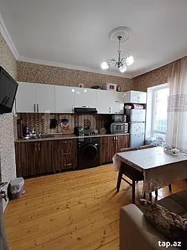 Satılır 4 otaqlı həyət evi