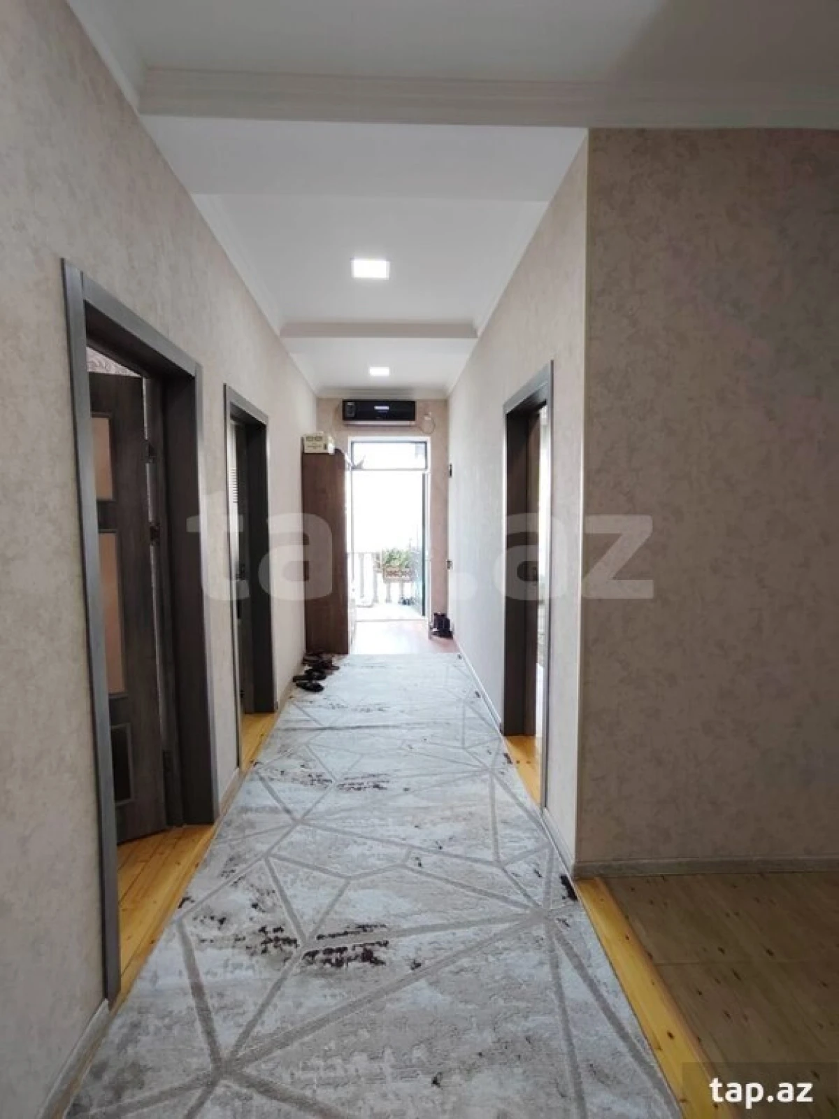 Satılır 4 otaqlı həyət evi