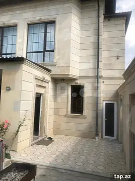 Satılır 8 otaqlı həyət evi