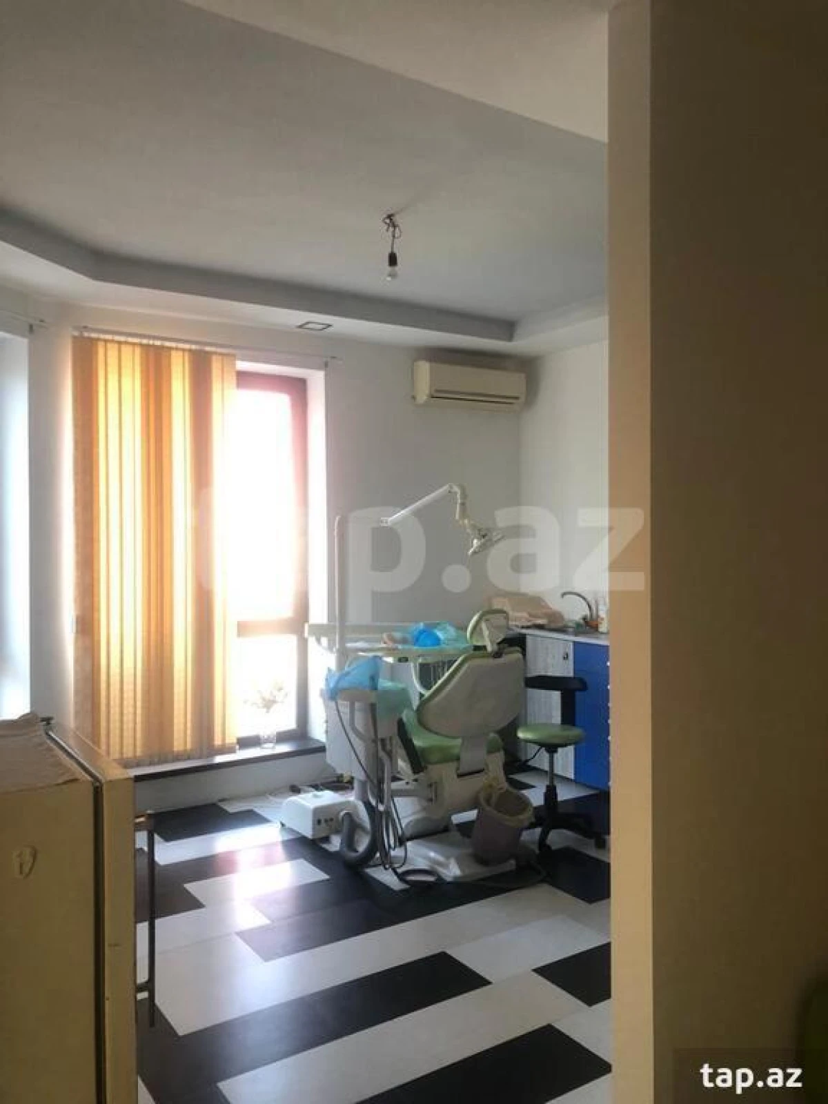 Satılır 8 otaqlı həyət evi