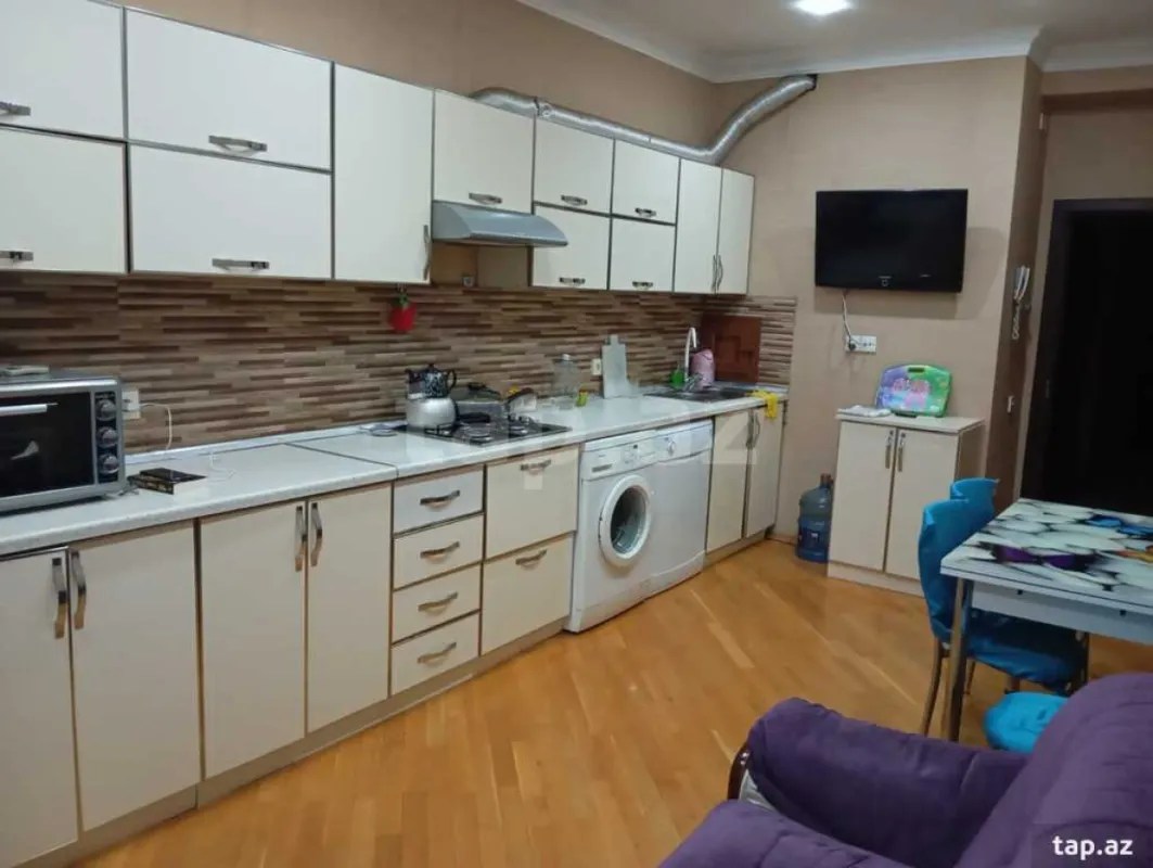 Satılır 3 otaqlı yeni tikili 110 m²