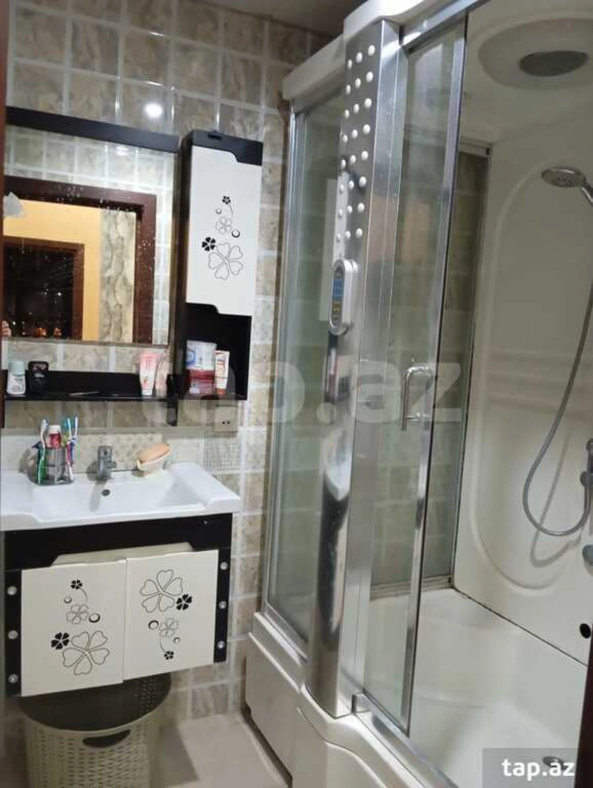 Satılır 3 otaqlı yeni tikili 110 m²