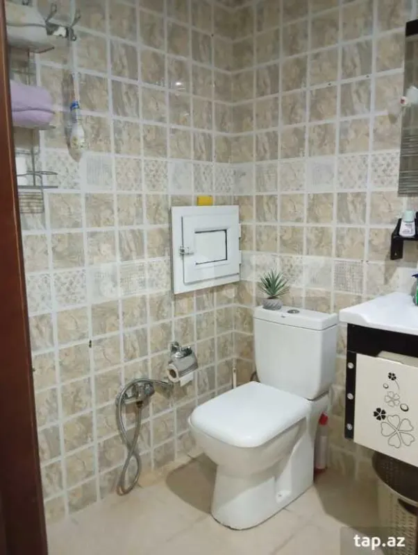 Satılır 3 otaqlı yeni tikili 110 m²