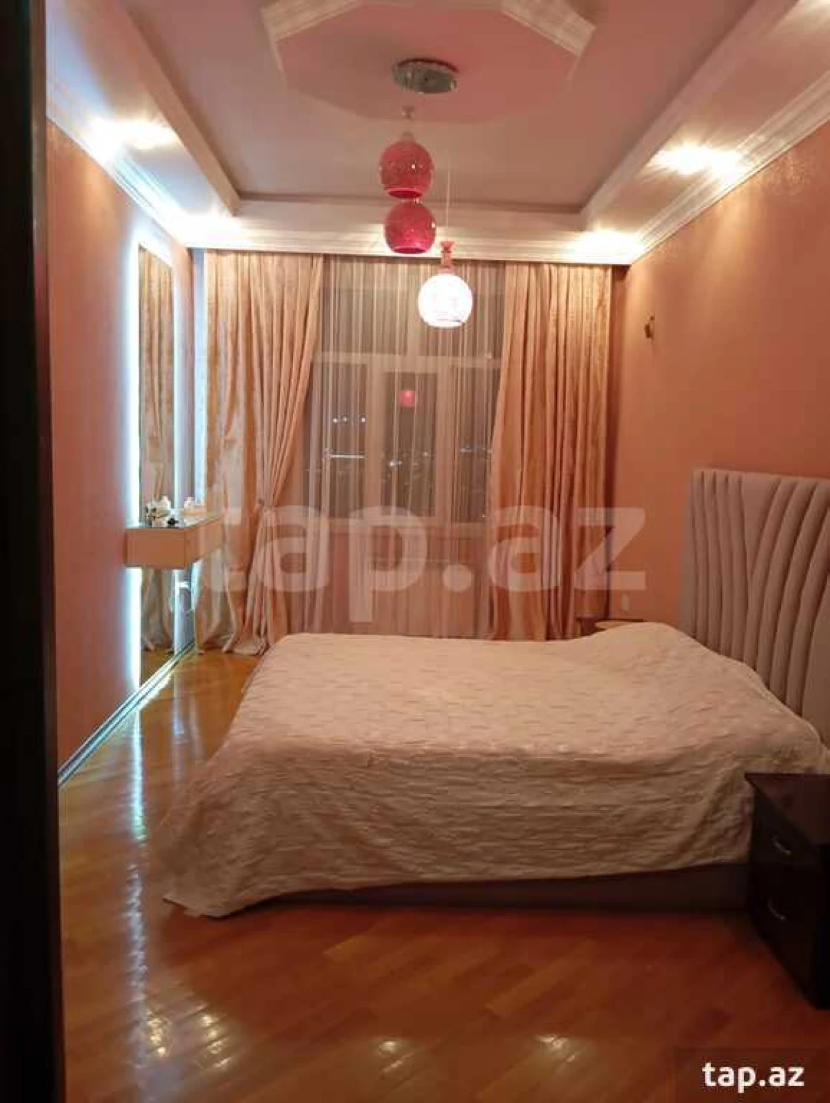 Satılır 3 otaqlı yeni tikili 110 m²