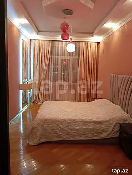 Satılır 3 otaqlı yeni tikili 110 m²