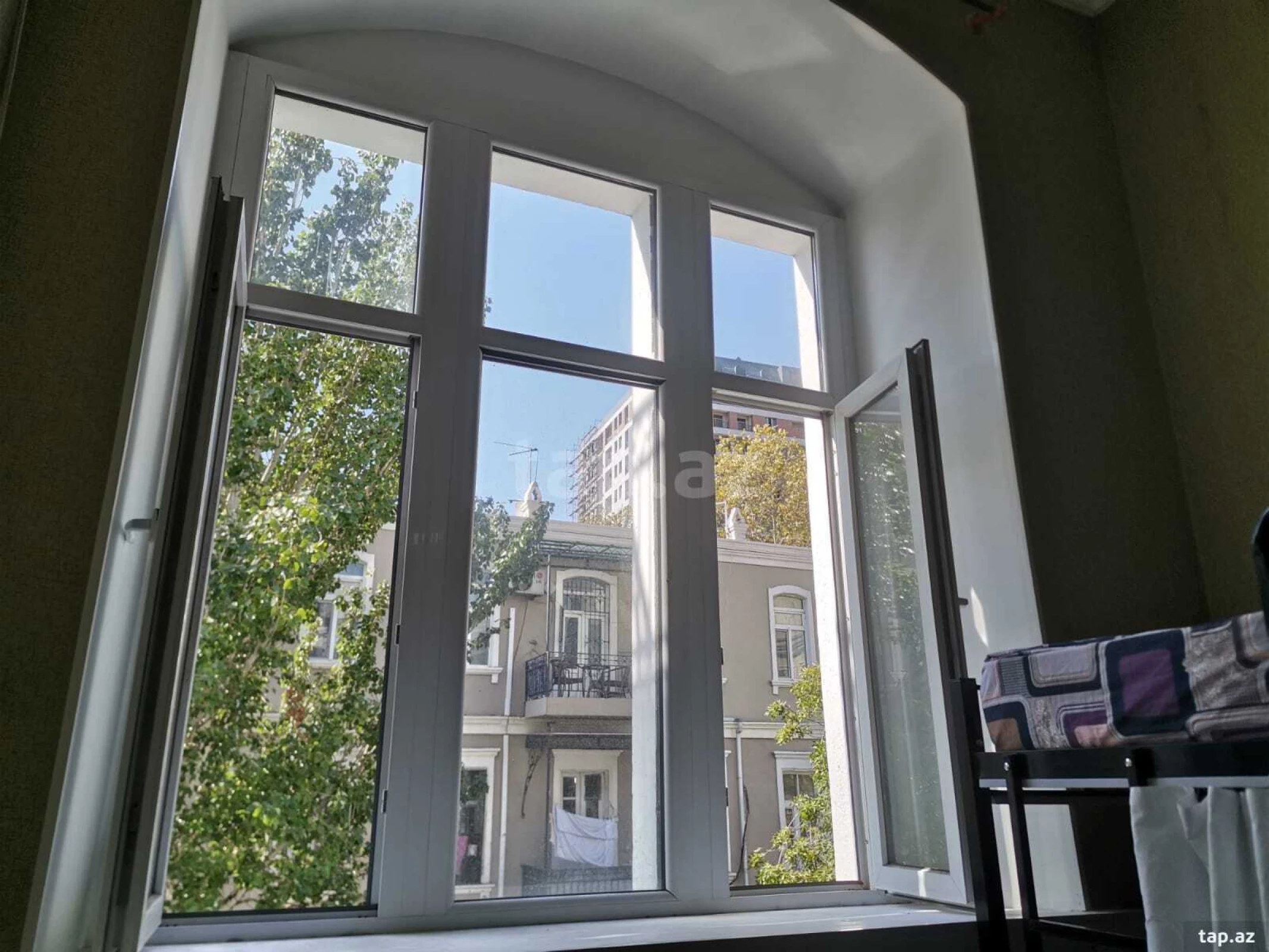 Kirayə verilir 3 otaqlı mənzil 120 m²