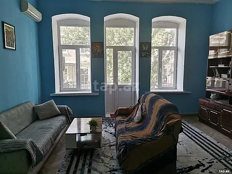 Kirayə verilir 3 otaqlı mənzil 120 m² — Bakı 3 otaq 120.00 m²