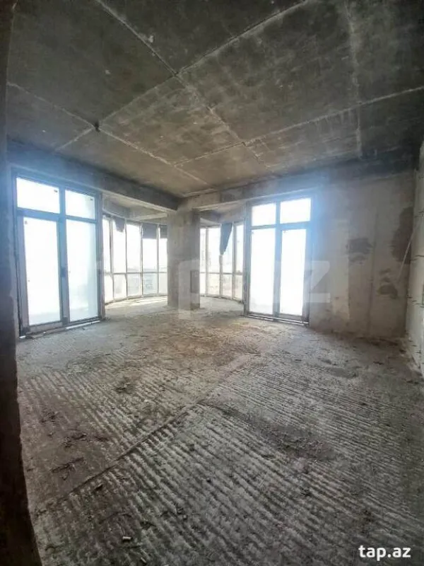 Satılır 3 otaqlı yeni tikili 159 m²