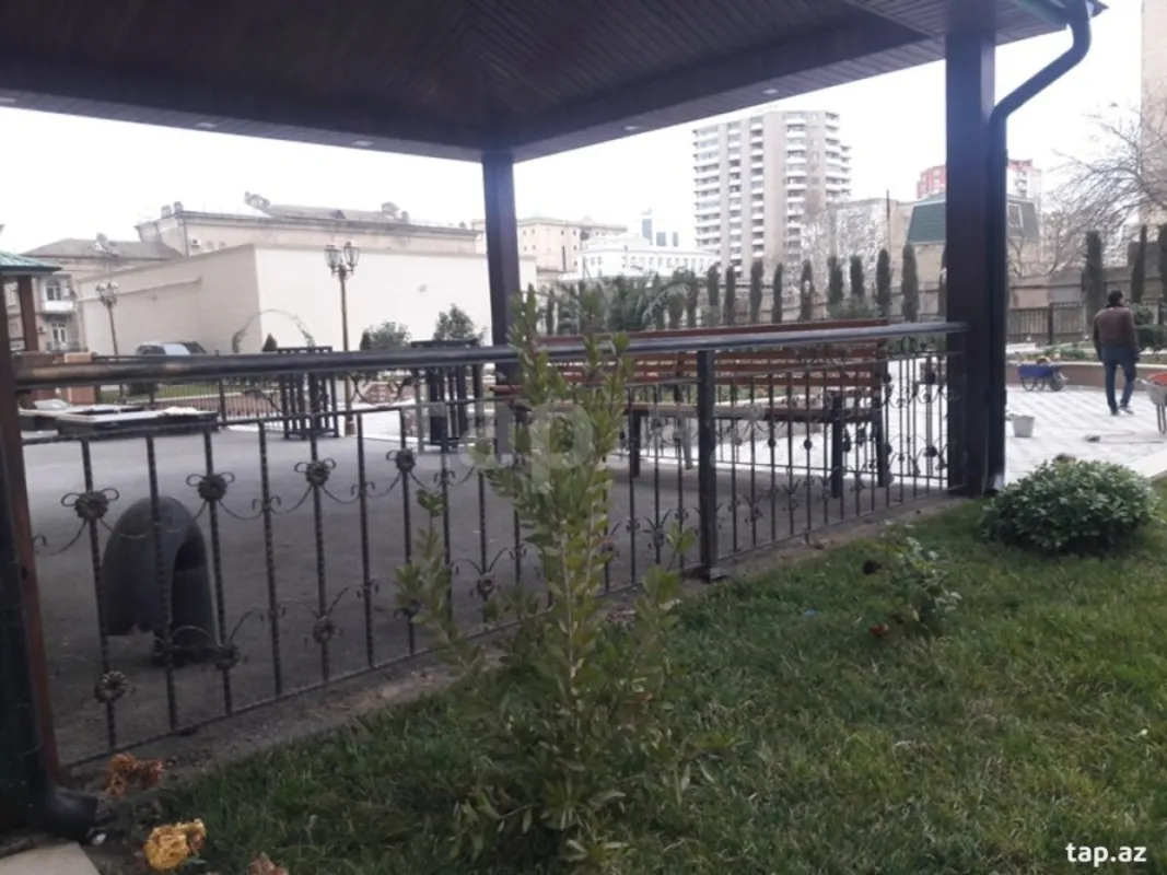 Satılır 3 otaqlı yeni tikili 159 m²