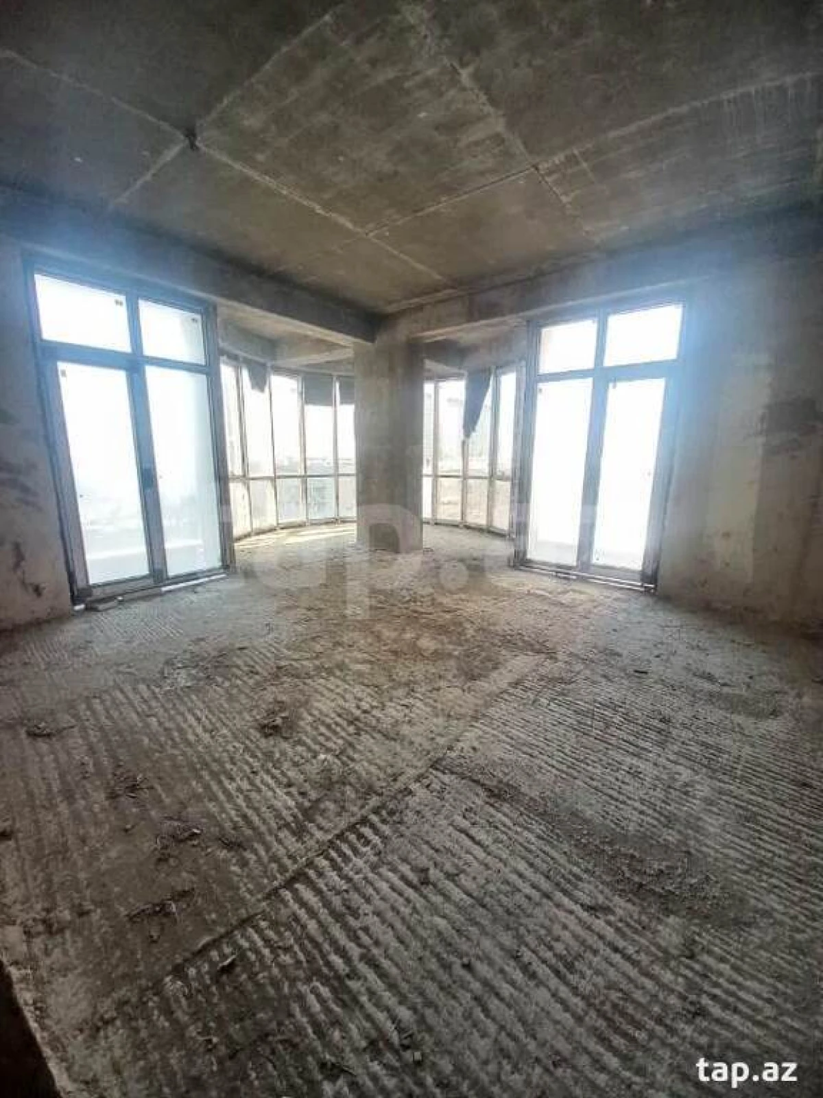 Satılır 3 otaqlı yeni tikili 159 m²