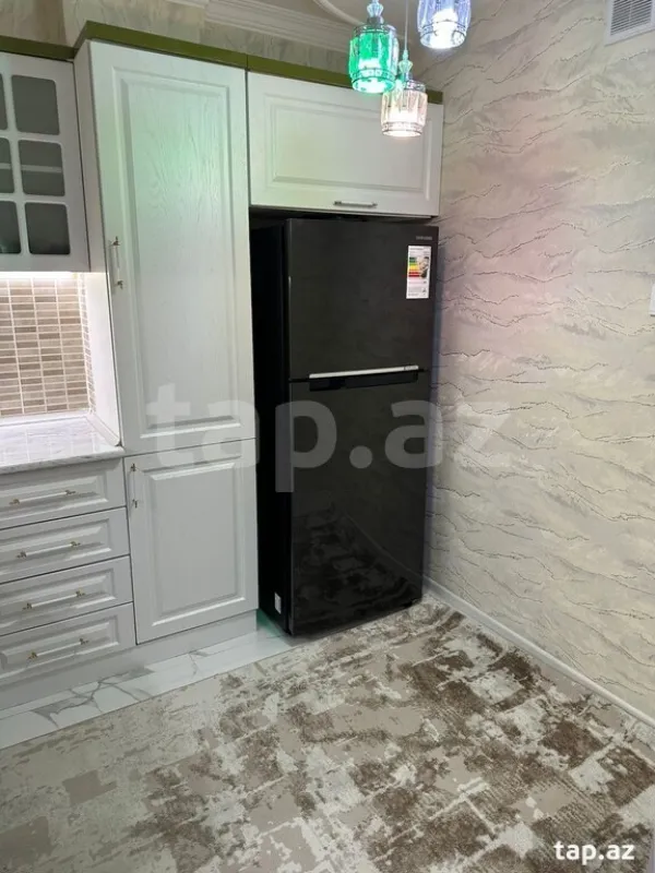 Satılır 2 otaqlı yeni tikili 60 m²