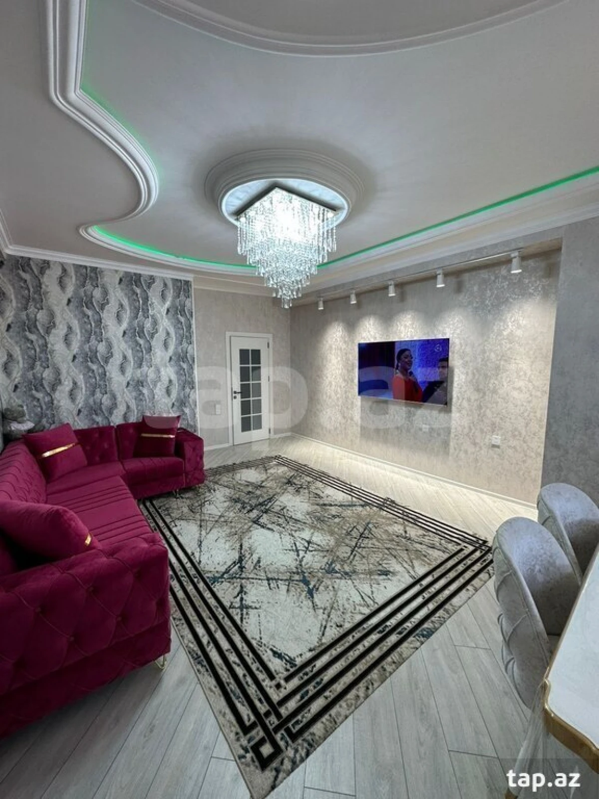 Satılır 2 otaqlı yeni tikili 60 m²