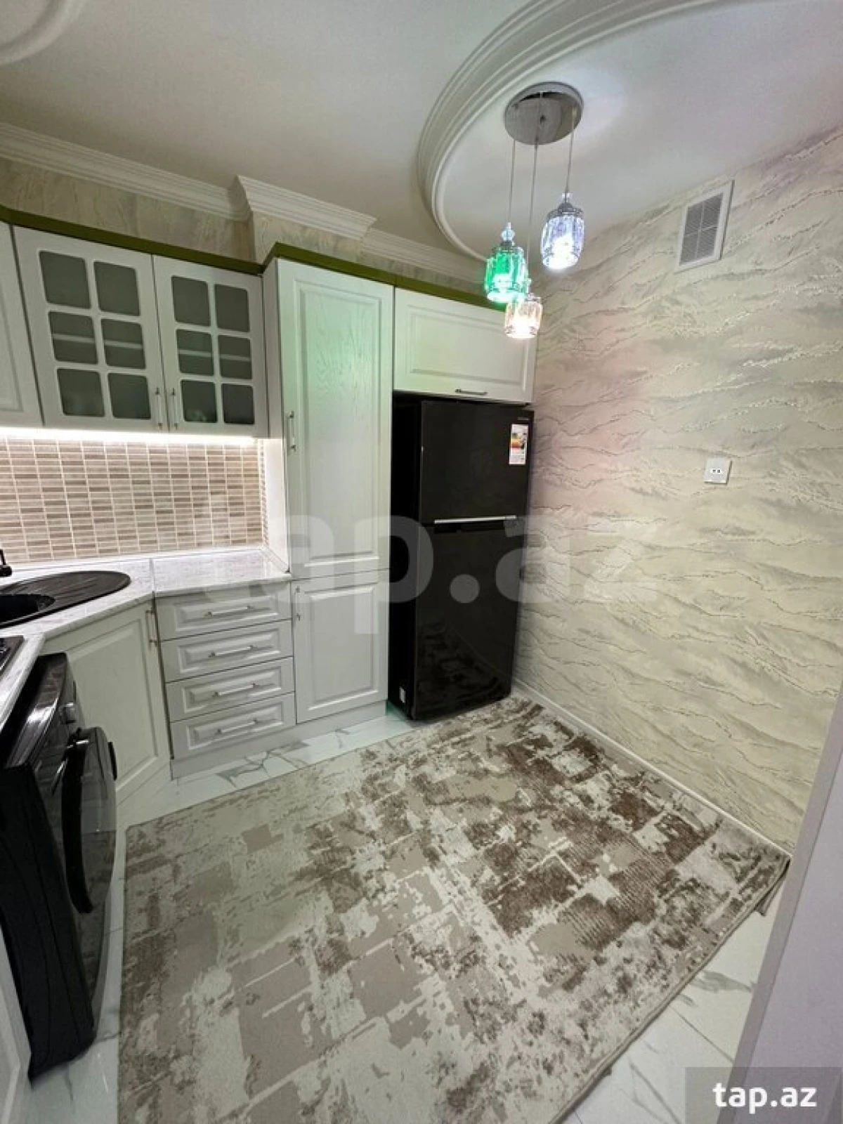 Satılır 2 otaqlı yeni tikili 60 m²