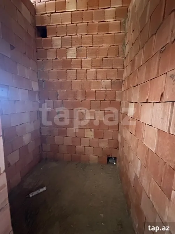 Satılır 2 otaqlı yeni tikili 83 m²