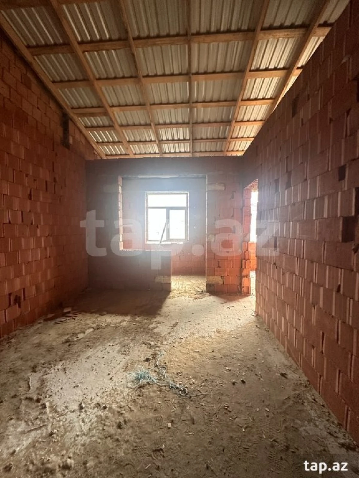 Satılır 2 otaqlı yeni tikili 83 m²