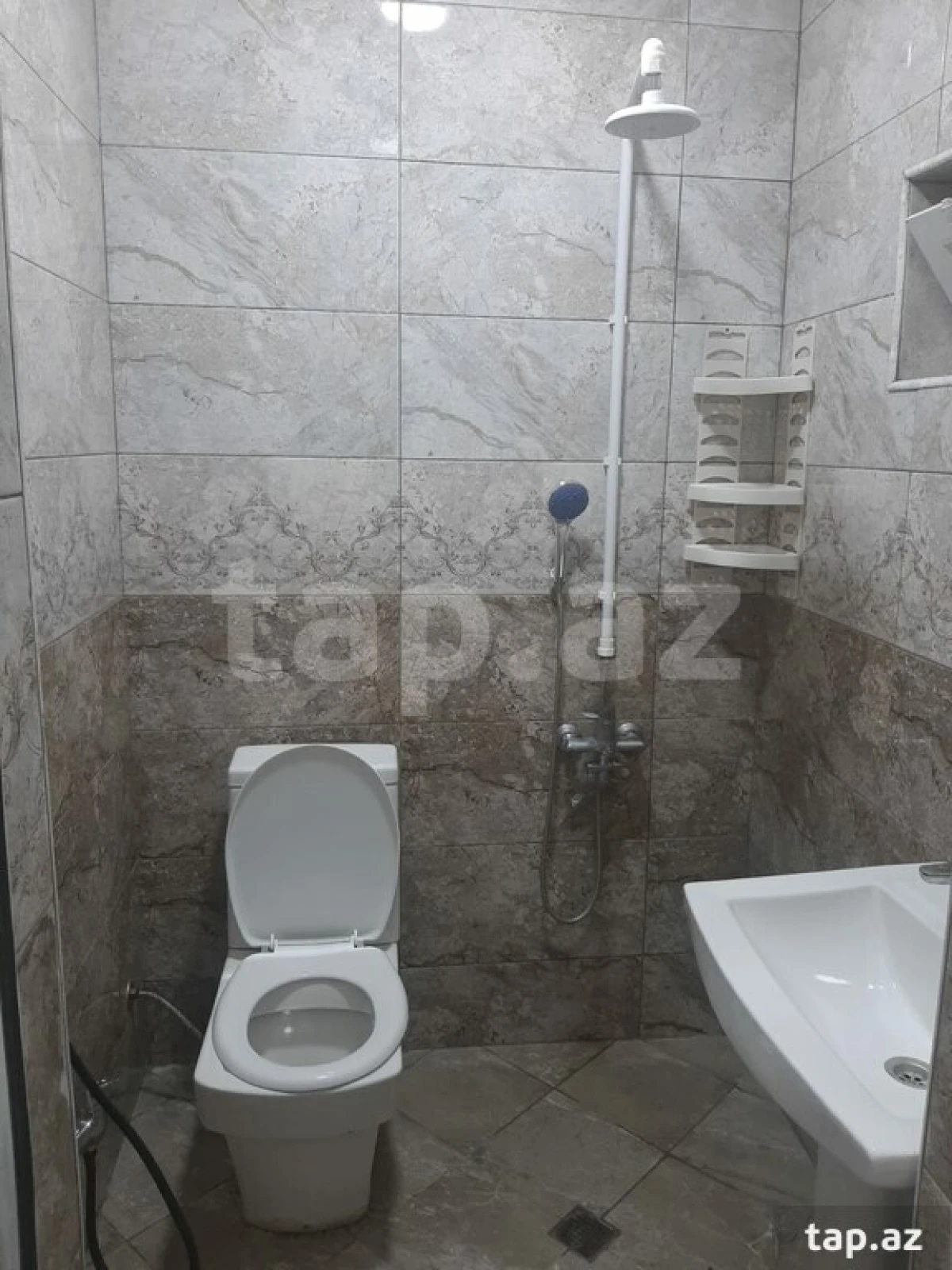 Kirayə verilir 2 otaqlı həyət evi