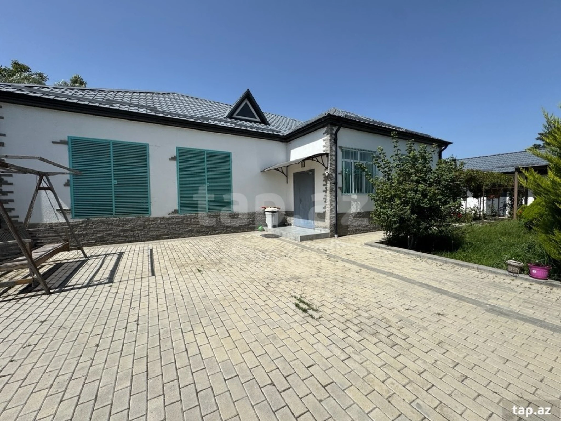 Satılır 2 otaqlı həyət evi