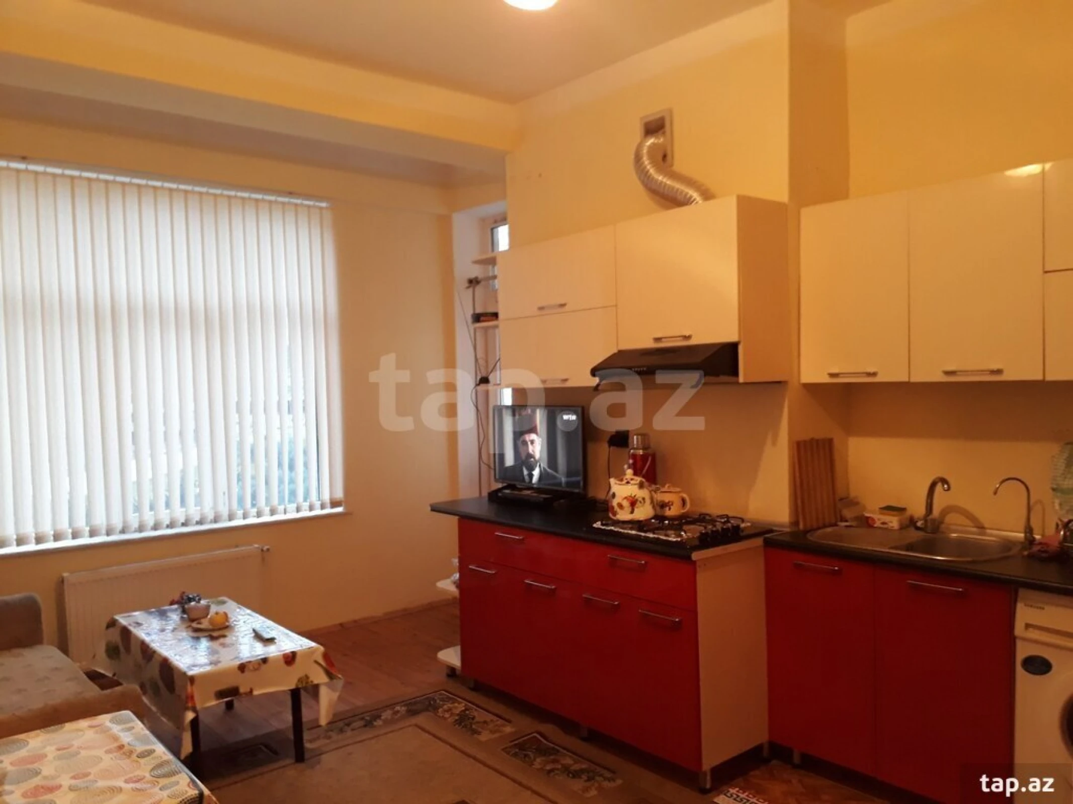 Kirayə verilir 2 otaqlı yeni tikili 90 m²